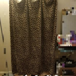 🏷4/25 Cheetah print fleece blanket